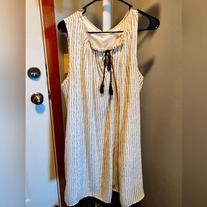 DR2 Cream and Black Sleeveless Mini Dress